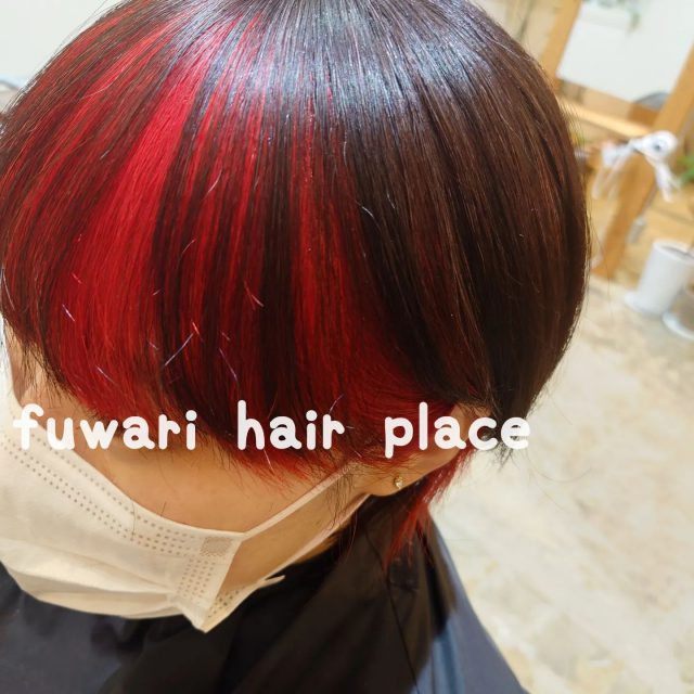 🔴❤
赤色カラー

#fuwari
#ふわり
#fuwarihairplace 
#インナーカラー
#フロントカラー
#赤
#レッドカラー 
#ブリーチメニューはご予約時に教えてください